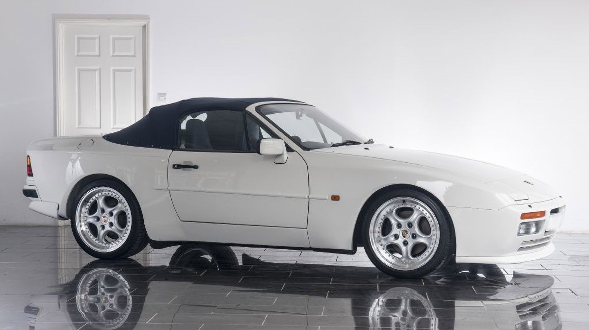 Alpine White WP0ZZZ95ZMN130274 — photo 1